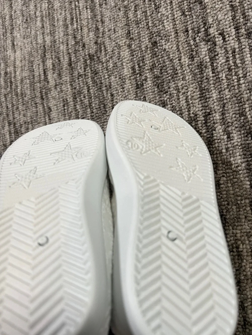 Laura Ashley MJ Style Kids Slip-On Bow Accent Sneakers Size 10 - Picture 9 of 9